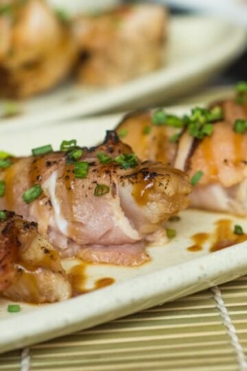 Collier de Porc Braisé, Sauce Tomate et Courgettes Persillade