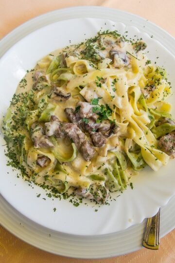 Porc en Papillote Citron Herbes et Pâtes