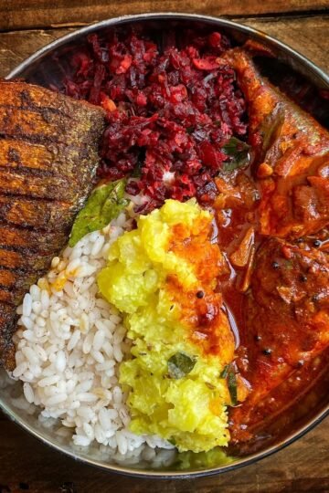 Dorade Royale Rôtie, Croûte Festive, Betteraves Confites