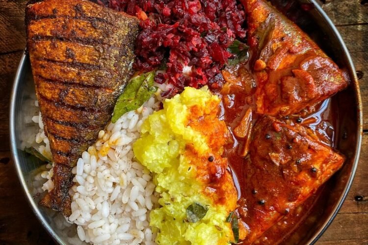 Dorade Royale Rôtie, Croûte Festive, Betteraves Confites