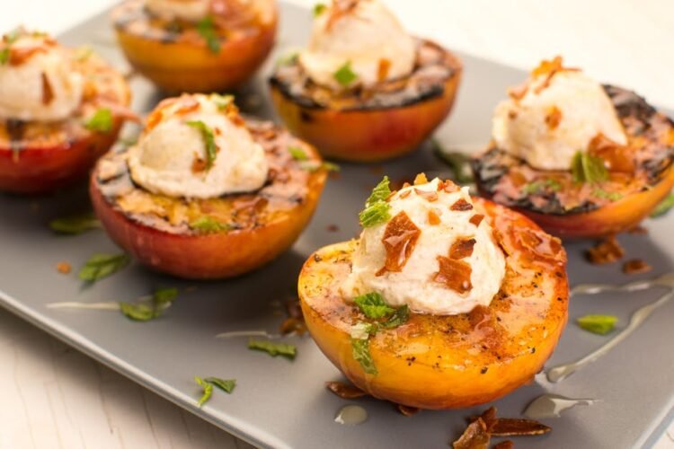 Pommes Caramélisées, Crème de Cajou, Biscuits Amandes