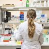 Aromathérapie, acupuncture et autres médecines alternatives à l’université : le gouvernement lance une mission de régulation des formations