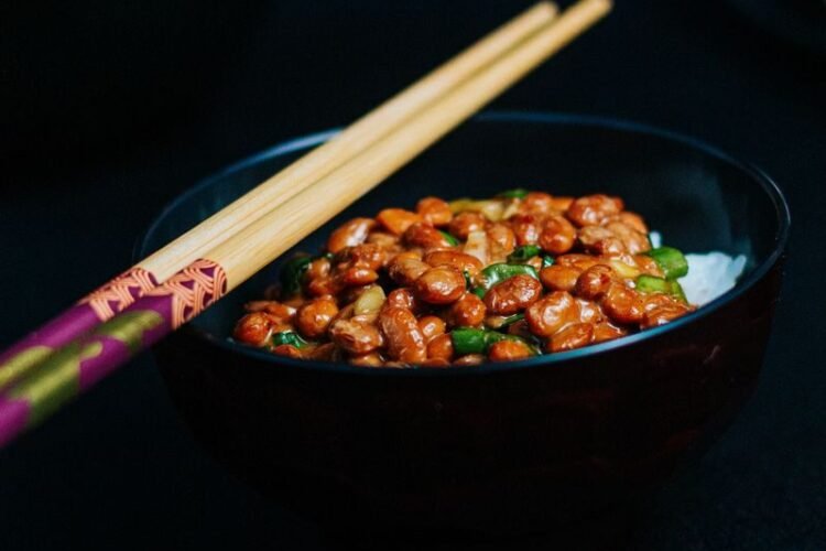 Pois Chiches Rôtis Soba, Sauce Crémeuse Cacahuète