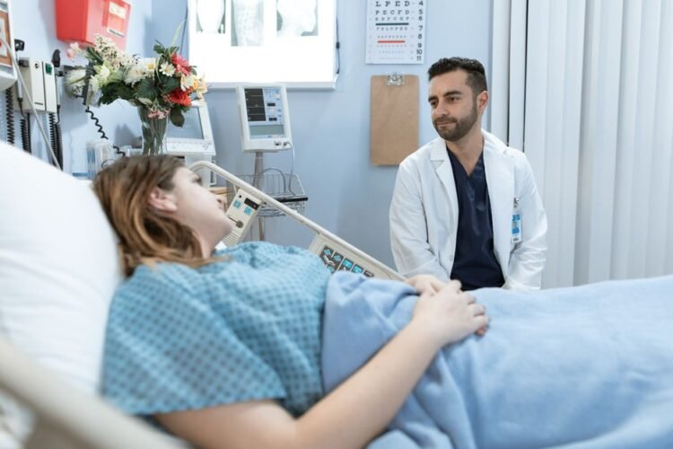 Au CHU de Bordeaux, une organisation millimétrée pour faire face à l’impact de l’incendie : « Si on a tenu, c’est grâce à la solidarité hospitalière »