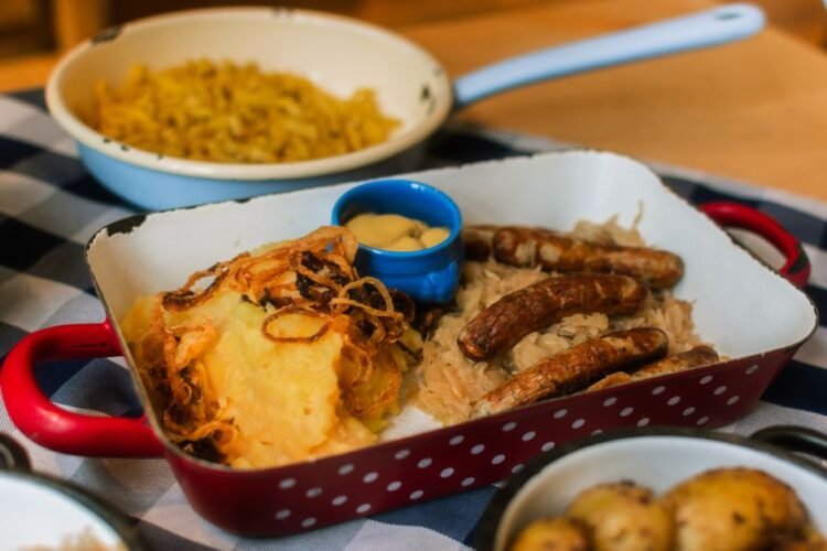 Halloumi Grillé, Choucroute Poêlée, Purée de Patate Douce