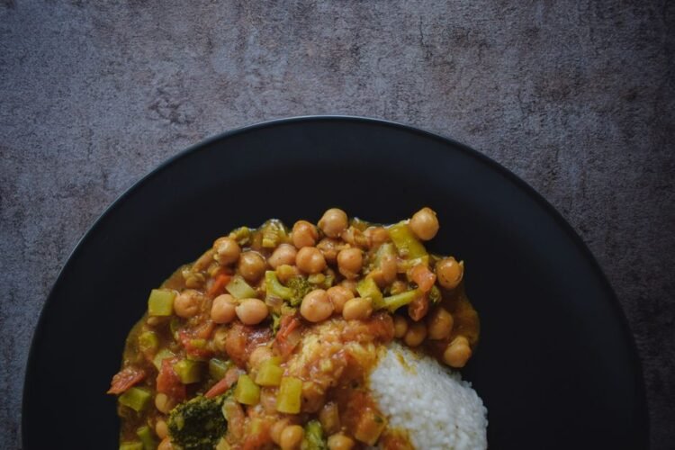 Ragoût Breton de Légumes, Pois Chiches Rôtis et Purée