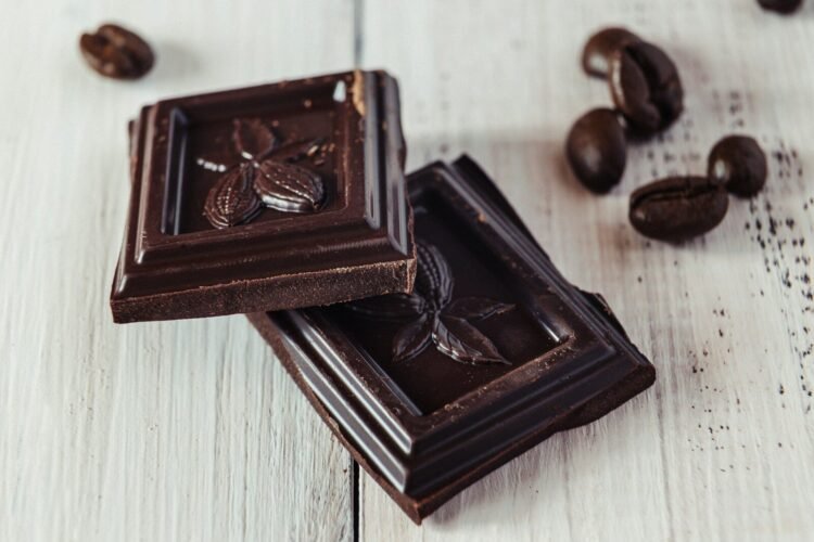 Oubliez les régimes : « Je suis diététicienne et voici pourquoi je mange du chocolat à chaque repas »