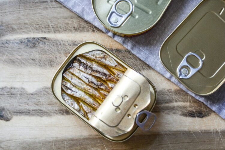 Boîte de conserve ouverte : voici le bon réflexe à garder en tête pour bien la conserver sans risque pour la santé