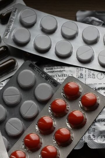 Franchises médicales : le gouvernement renonce au doublement des plafonds dans l’immédiat, annonce Stéphanie Rist