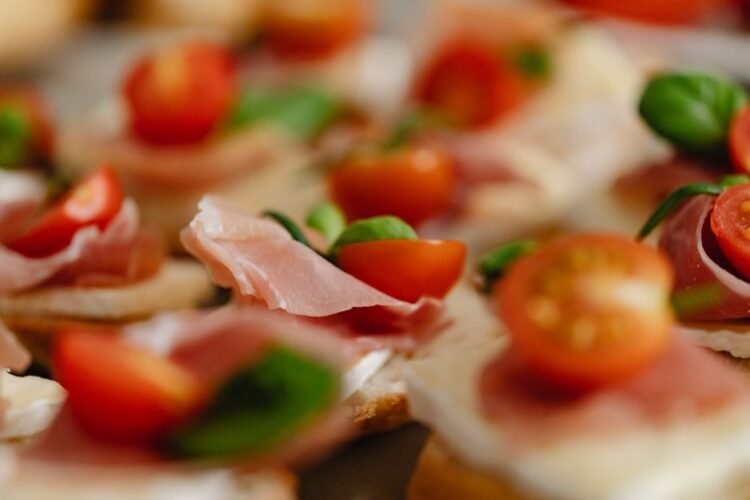 Bocconcini de Prosciutto Poché aux Tomates Basilic