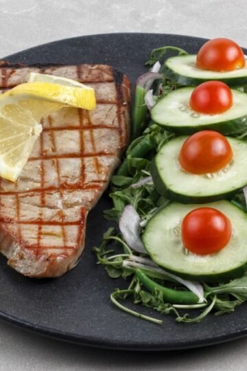 Pavé de Thon Rouge Papillote, Agrumes et Roquette Fraîche
