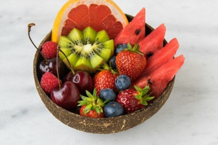 Une étude menée auprès de 371 000 personnes révèle qu&rsquo;il faut consommer les fruits de cette façon pour une meilleure santé cardiaque